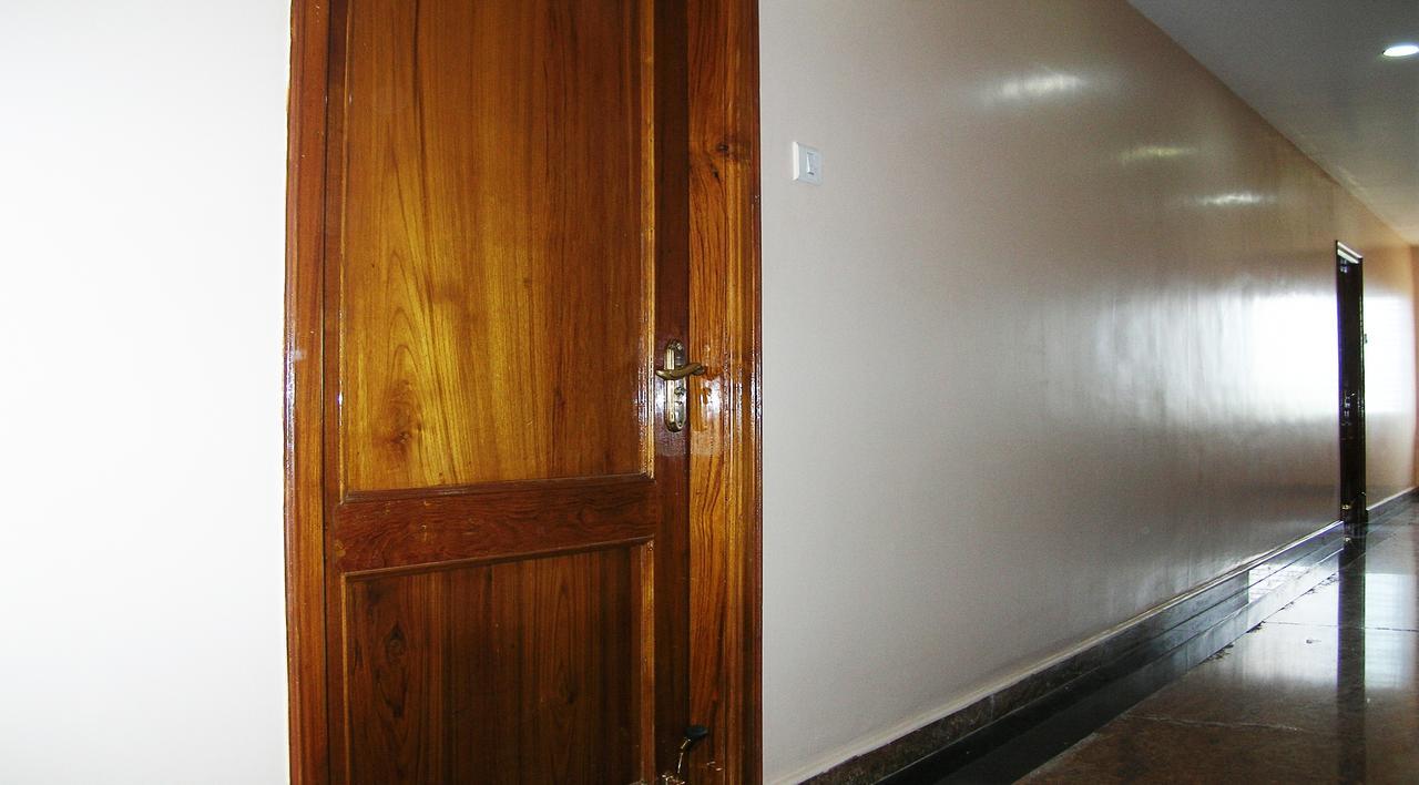 Hotel Athidhi Residency Tirupati Zewnętrze zdjęcie